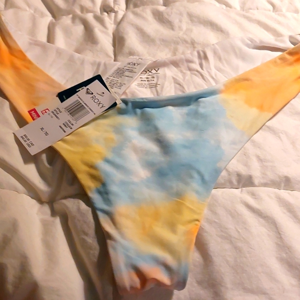 Roxy Bikini Bottoms, Size XL, NWT